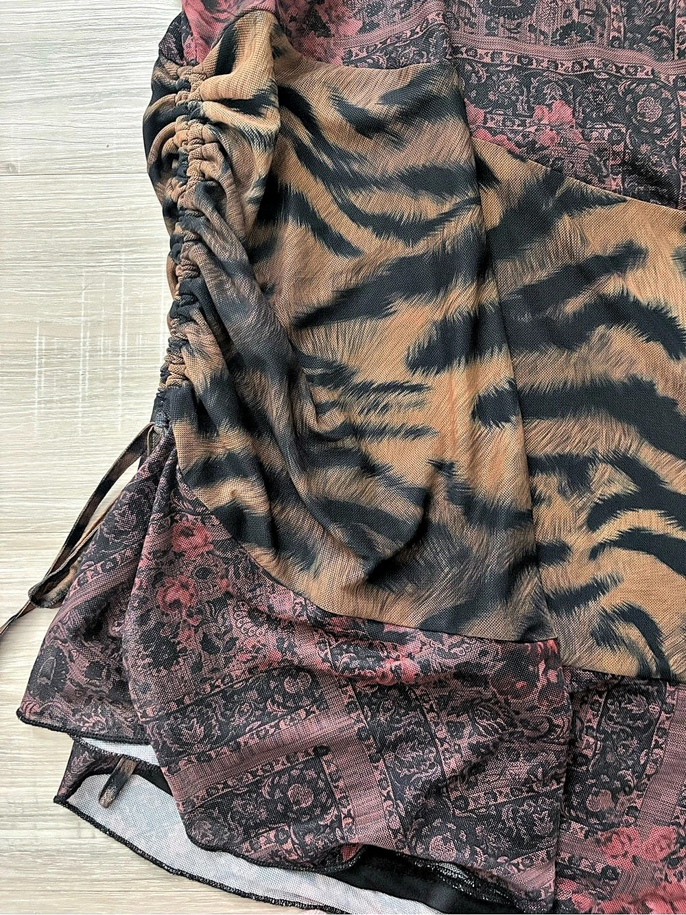NWOT Princess Polly Syrefena Halter Mini Dress Animal Multi US 4 - Picture 6 of 8